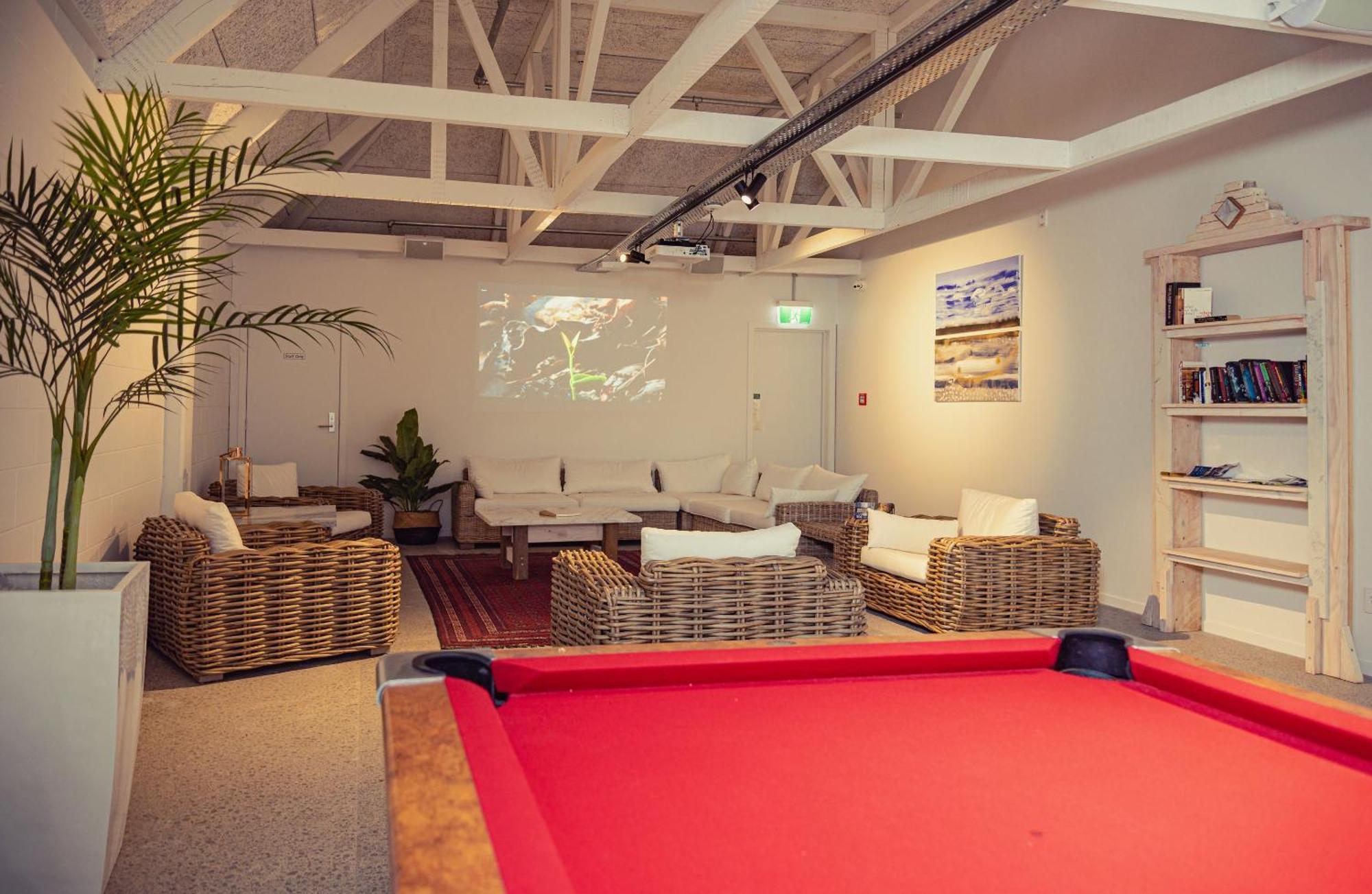 Tmacs Auckland Hostel Exterior photo