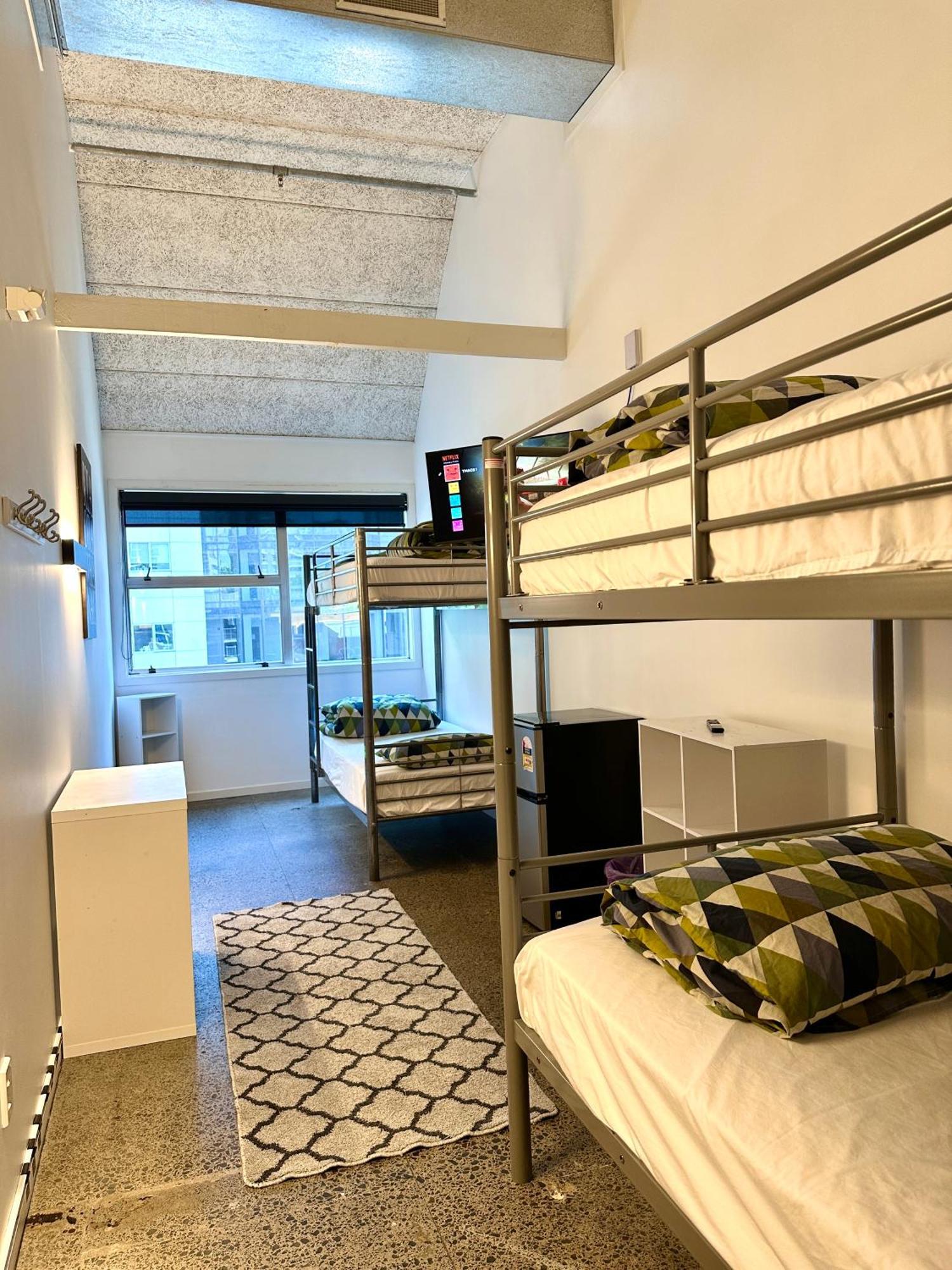 Tmacs Auckland Hostel Exterior photo